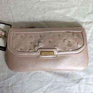 🌸 Nine West Blush Pink Wristlet – Studded Floral Embossed Clutch, NWT 🌸